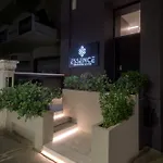 Essence Suites Downtown Suites - Adults Only
